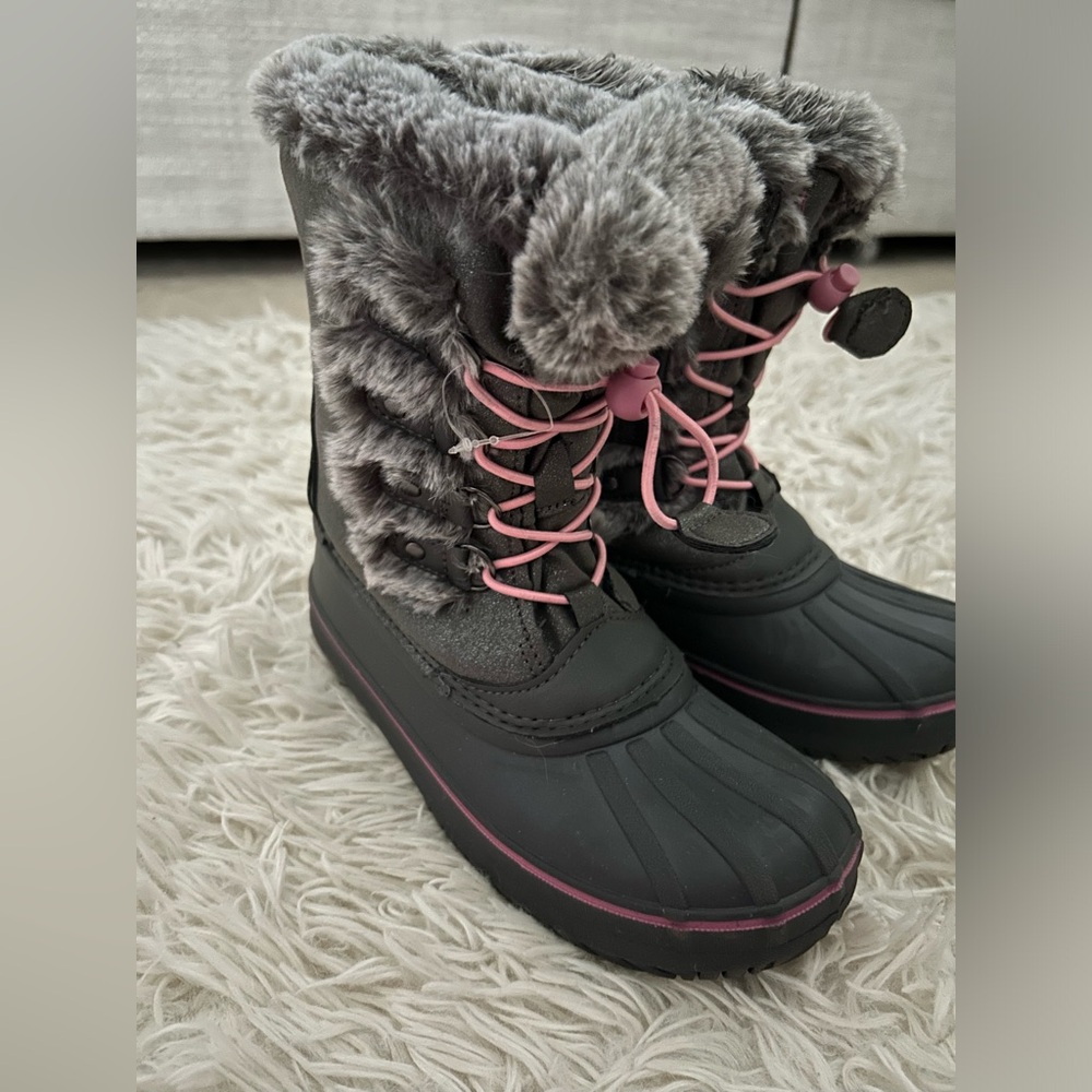 Girls London Fog snow boots LIKE NEW!